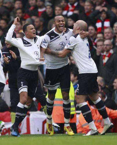 2010-11-20t154215z_01_edy11_rtridsp_3_soccer-england_reuters
