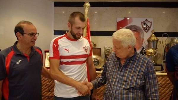 من تقديم اللاعب