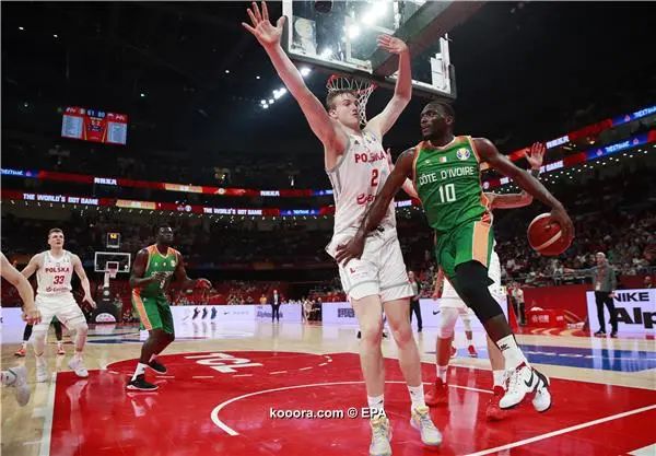 ?i=epa%2fbasketball%2f2019-09%2f2019-09-04-07816315_epa