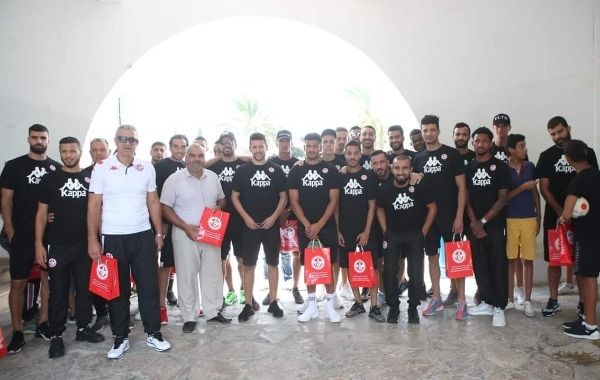  لاعبو منتخب تونس خلال الزيارة
