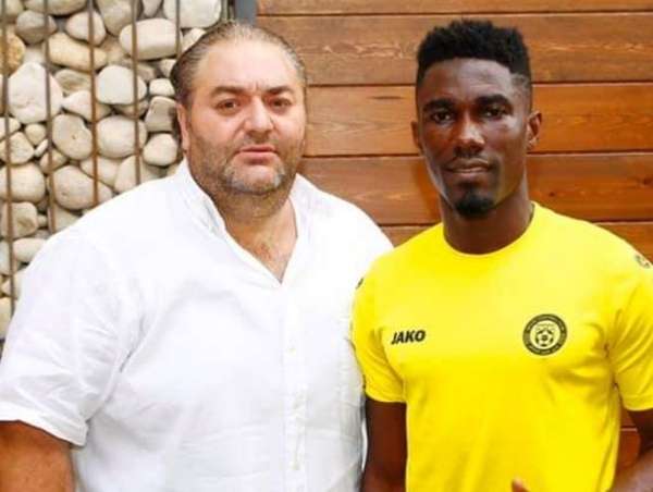 من تقديم اللاعب