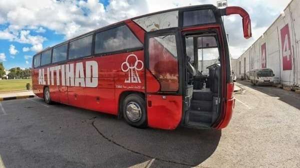 بعثة الفريق انطلقت برا نحو مطار مصراتة