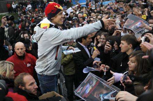 2010-11-21t150908z_01_ad04_rtridsp_3_motor-racing-prix_reuters