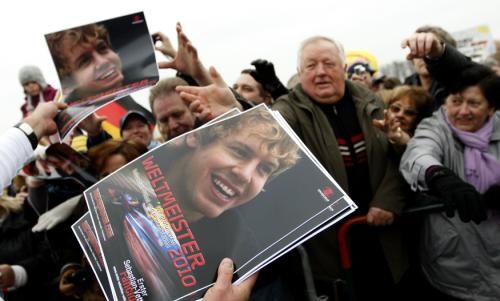 2010-11-21t130706z_01_kai01_rtridsp_3_motor-racing-prix_reuters