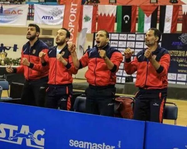 لاعبو الأهلي