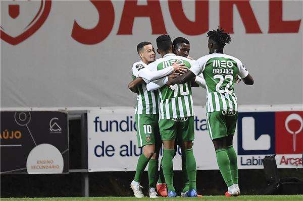 لاعبو ريو آفي