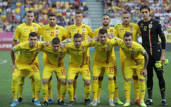 لاعبو رومانيا