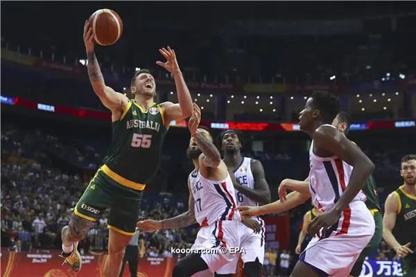 ?i=epa%2fbasketball%2f2019-09%2f2019-09-09-07829997_epa