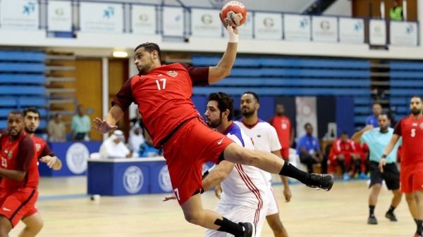 من الدوري الإماراتي