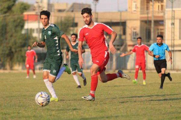 لقطة من مباراة زاخو ونفط الوسط