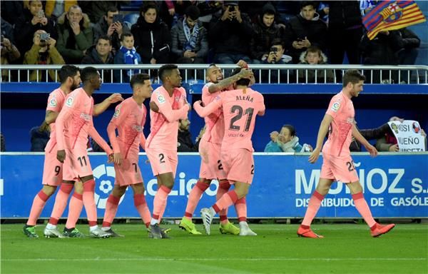 لاعبو برشلونة (أرشيفية)