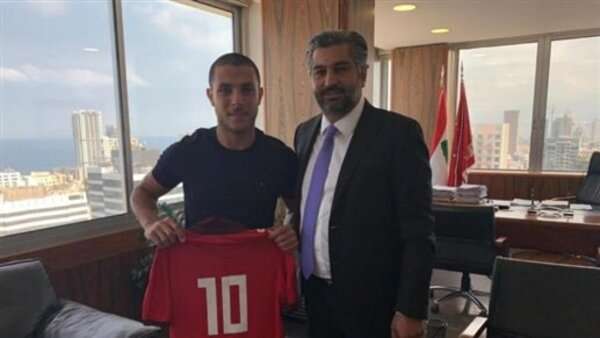 من تقديم اللاعب