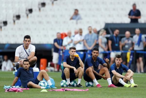 لاعبو تشيلسي