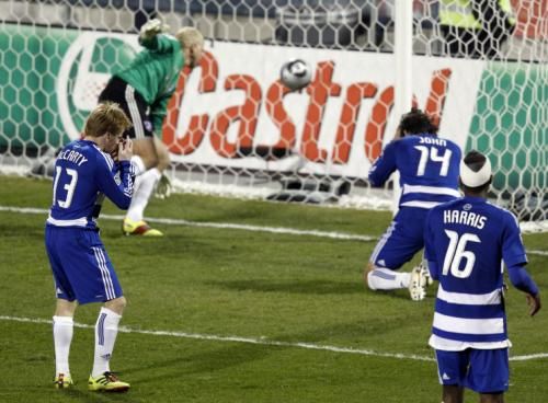 2010-11-22t052428z_01_mjc12_rtridsp_3_mls-soccer_reuters