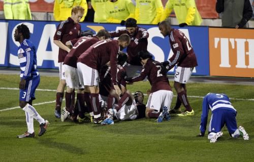 2010-11-22t054837z_01_mjc14_rtridsp_3_soccer_reuters