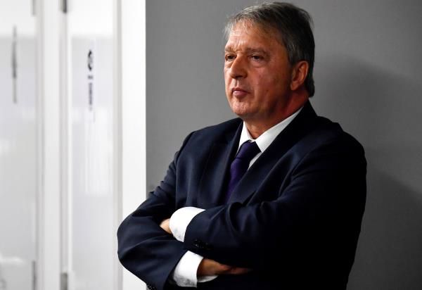 فان هولسبيك 