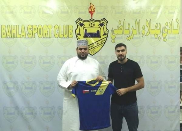 صوقار بعد التوقيع