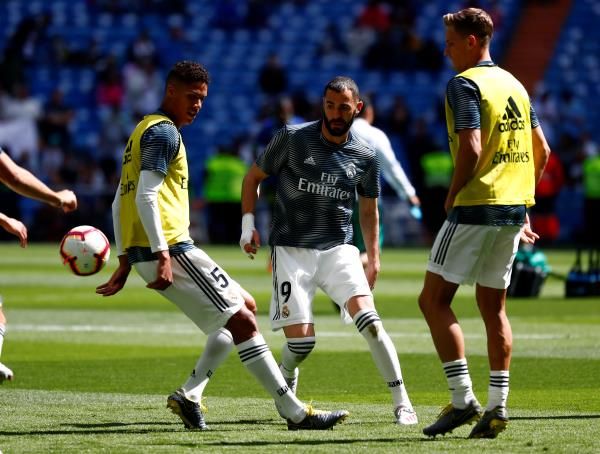 بنزيما وفاران