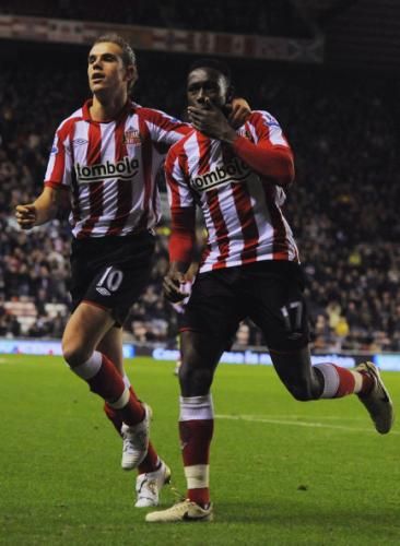 2010-11-22t215755z_01_nvr02_rtridsp_3_soccer-england_reuters