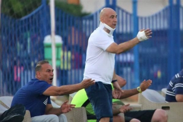 حسام حسن خلال قيادته التدريب