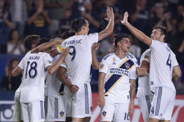 لاعبو لوس أنجليس جالاكسي