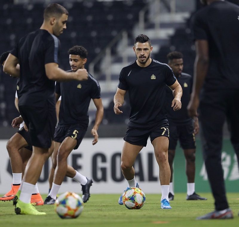 لاعبو النصر 