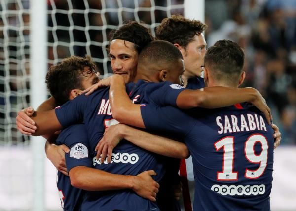 لاعبو باريس سان جيرمان