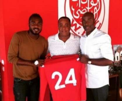 كاسونجو أثناء تقديمه