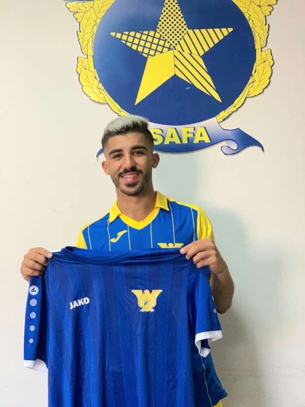من تقديم اللاعب