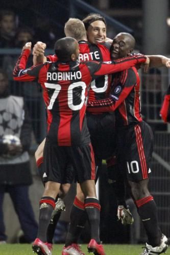 2010-11-23t211951z_01_chp10_rtridsp_3_soccer-champions_reuters