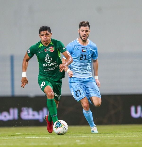 من مباراة شباب الأهلي وحتا