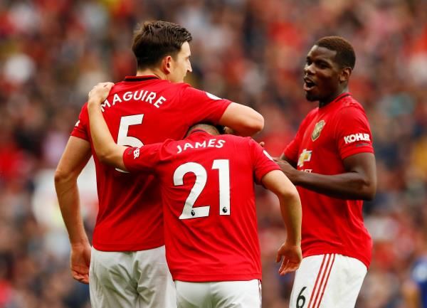 بوجبا ودانييل جيمس