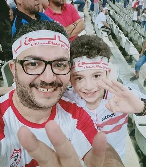 الطفل مع والده