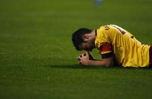 2010-11-23t202522z_01_rfm02_rtridsp_3_soccer-champions_reuters