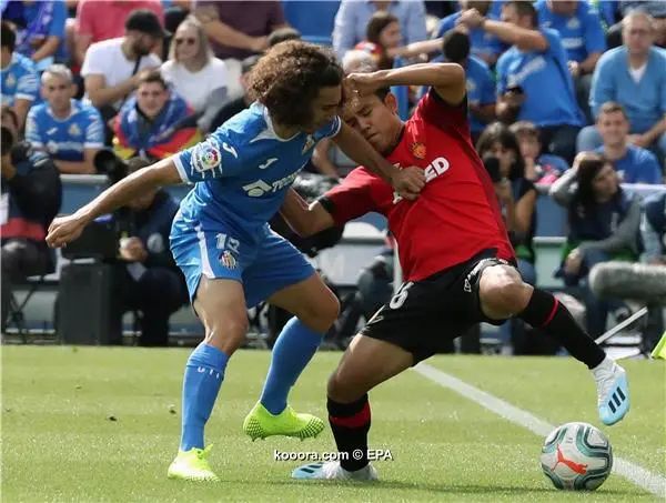 ?i=epa%2fsoccer%2f2019-09%2f2019-09-22%2f2019-09-22-07860814_epa