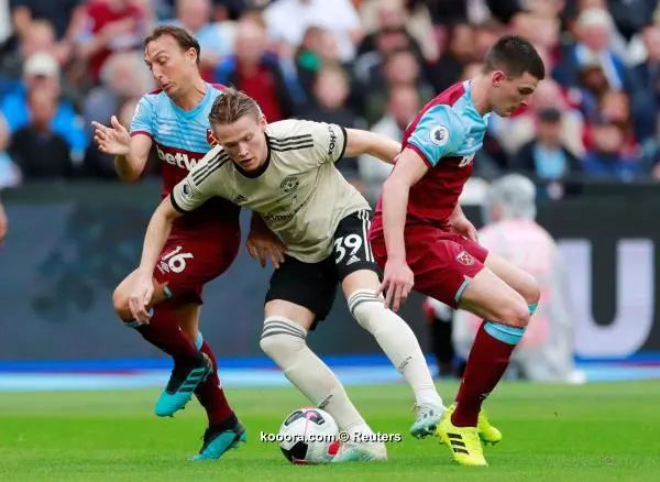?i=reuters%2f2019-09-22%2f2019-09-22t132021z_1798136118_rc194fdcd760_rtrmadp_3_soccer-england-whu-mun-report_reuters