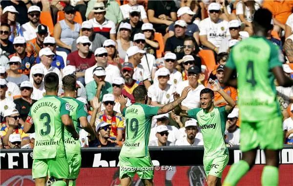 ?i=epa%2fsoccer%2f2019-09%2f2019-09-22%2f2019-09-22-07861543_epa