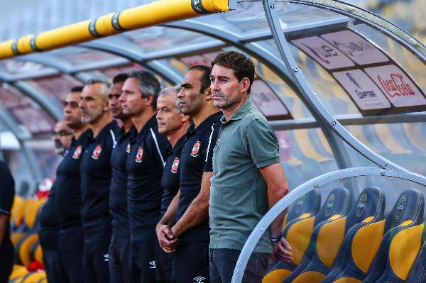 سيد عبد الحفيظ مع جهاز الأهلي