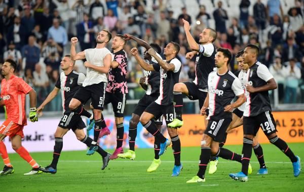 لاعبو يوفنتوس