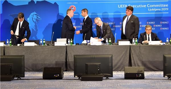 من اجتماع اليويفا