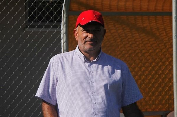 ربحي سمور مدرب الشاطئ