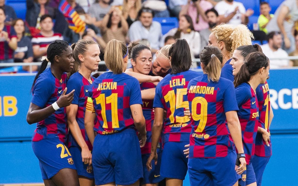 لاعبات برشلونة