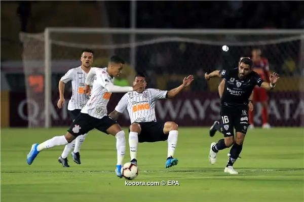 ?i=epa%2fsoccer%2f2019-09%2f2019-09-26%2f2019-09-26-07869908_epa
