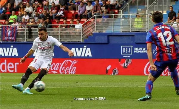 ?i=epa%2fsoccer%2f2019-09%2f2019-09-26%2f2019-09-26-07871710_epa