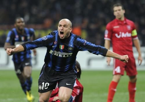 2010-11-24t211715z_01_mil116_rtridsp_3_soccer-champions_reuters