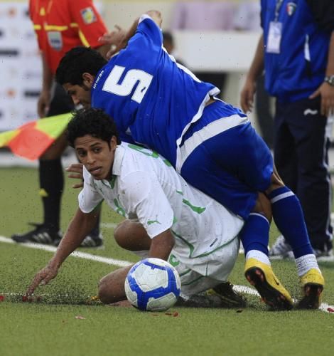 2010-11-25t145658z_01_abyan205_rtridsp_3_soccer_reuters
