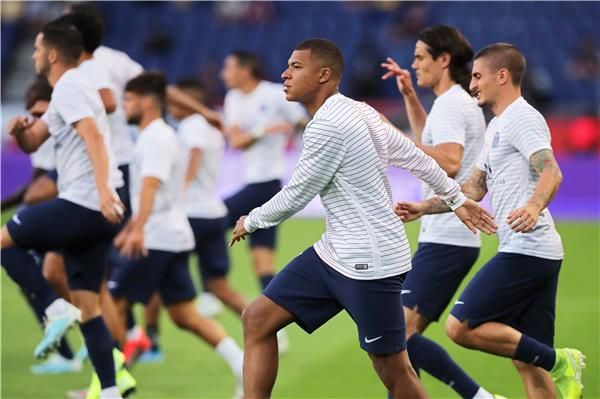  مبابي وإيكاردي