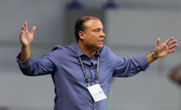 كايو زاناردي