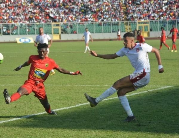 من مواجهة الذهاب بين النجم وأشانتي كوتوكو 