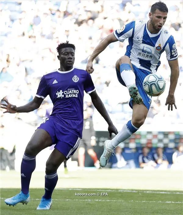 ?i=epa%2fsoccer%2f2019-09%2f2019-09-29%2f2019-09-29-07879374_epa